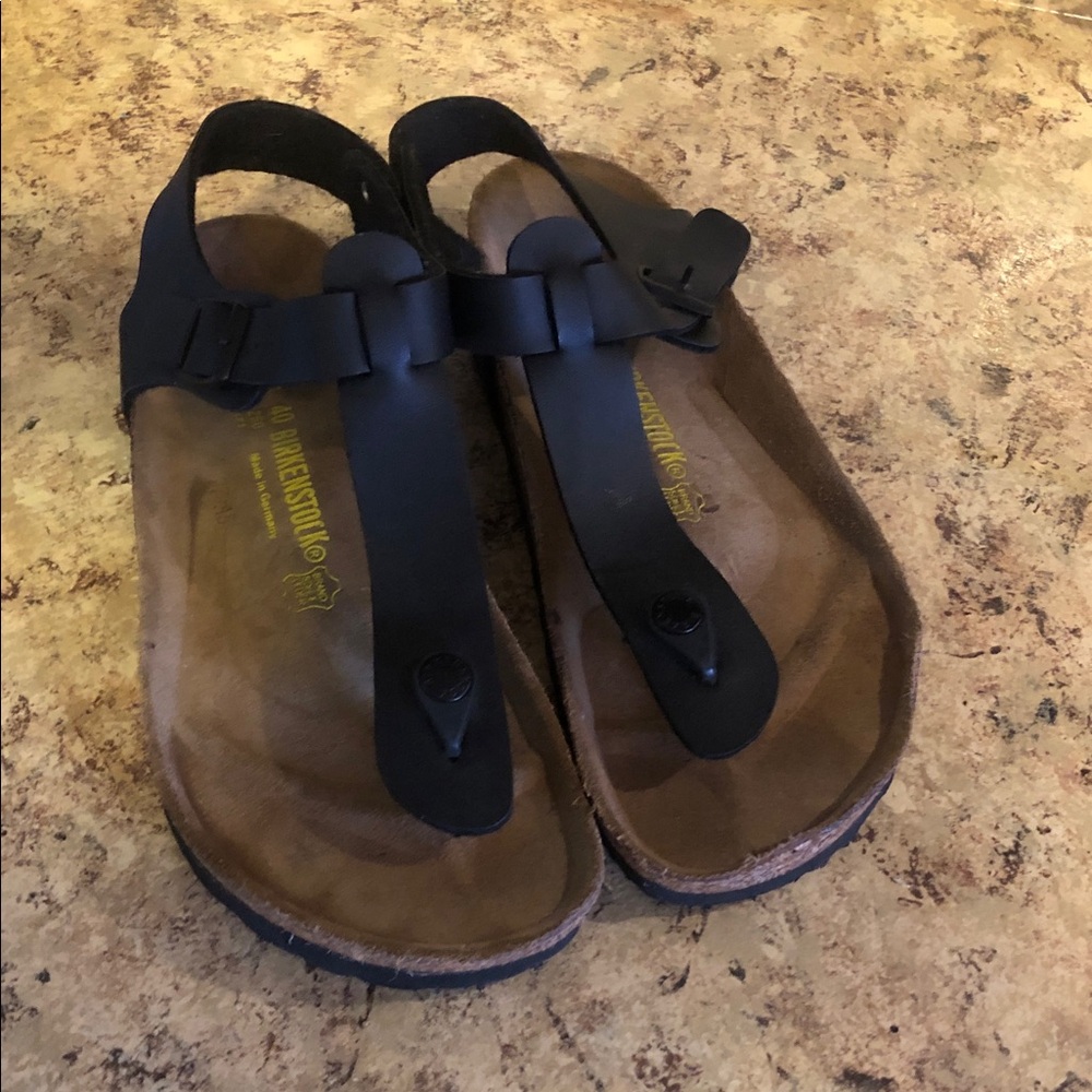 Birkenstock Black Leather T-Strap Sandals - Picture 4 of 6